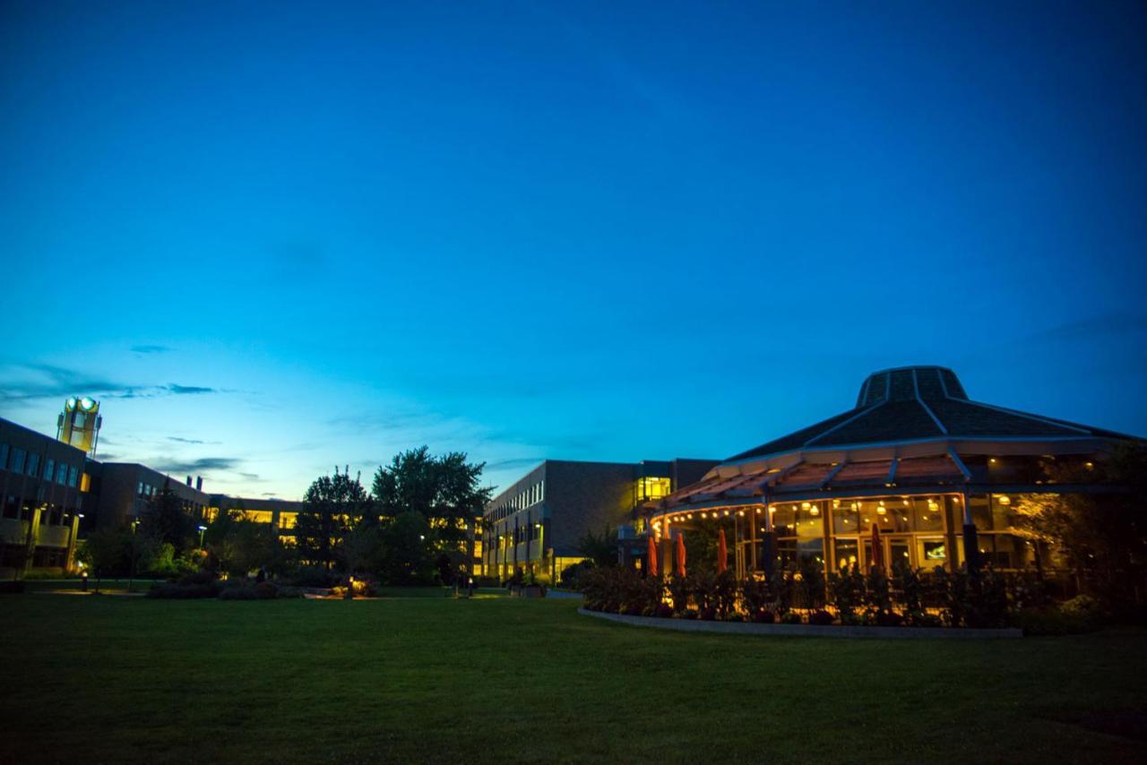 & Conference Centre - Niagara-on-the-lake 2*