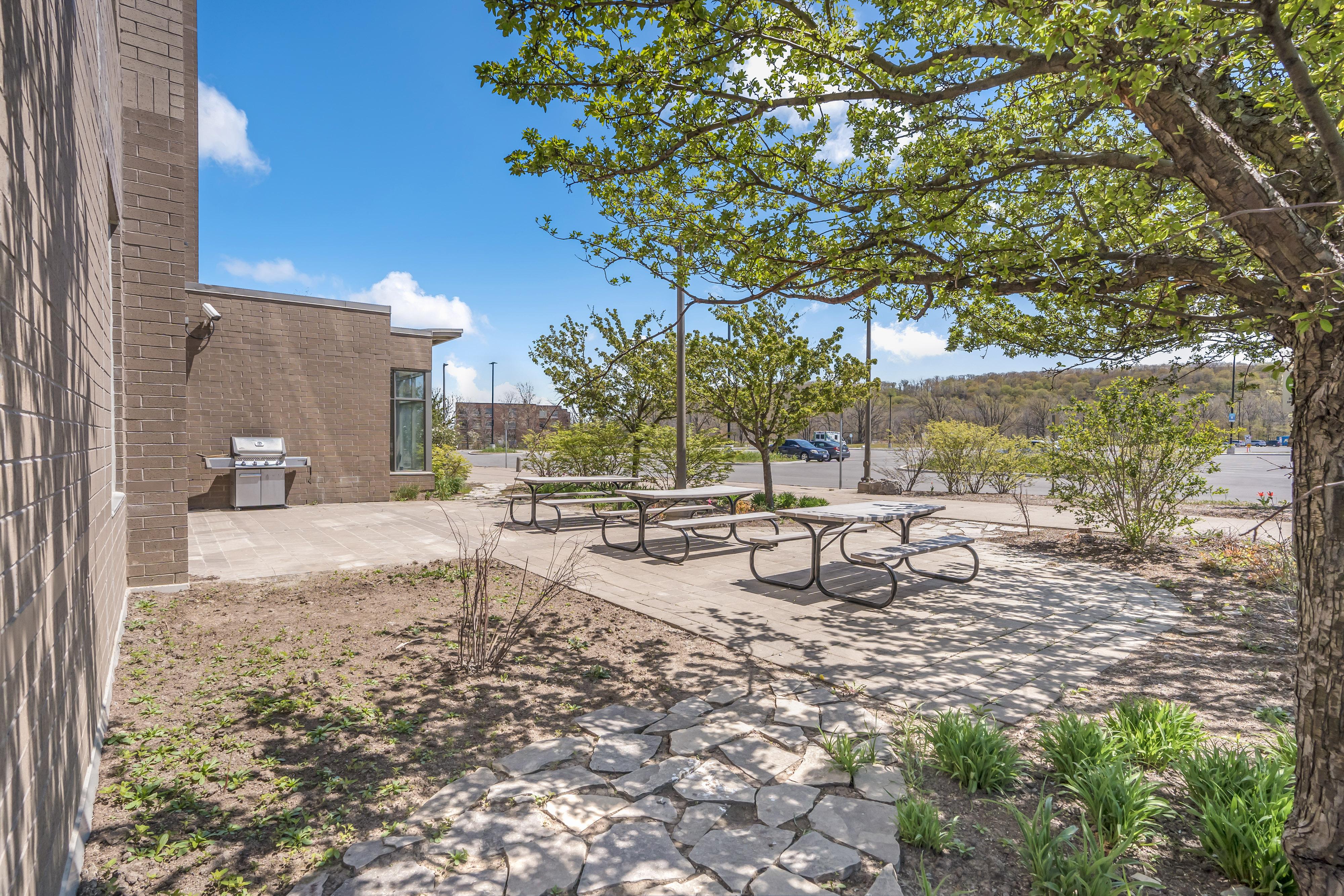 & Conference Centre - Niagara-on-the-lake